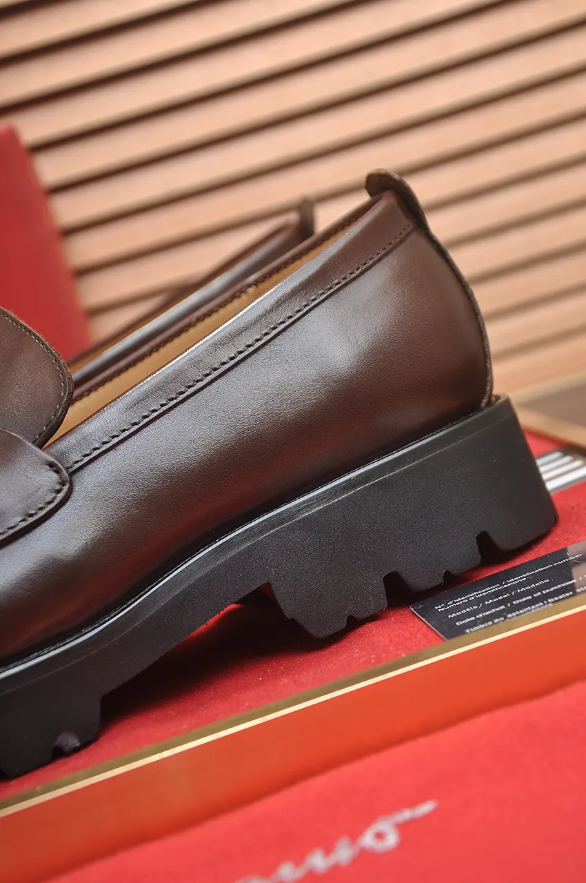 Men's shoes 💰500💶[Ferragamo/Ferragamo] The latest model in the counter. Original imported high-quality cowhide with open edges + imported 🐂 water-dyed cowhide lining + original luxury metal buckle + original combined outsole. Comparison without pressure 38--45 (45 is custom-made and cannot be returned or exchanged)
